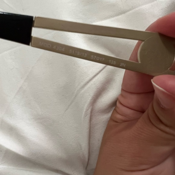 Authentic Versace sunglasses gently used - Picture 4 of 6